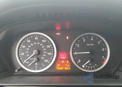 2007 BMW 530 Xi из США, поврежденный, VIN WBANF73557CY16602